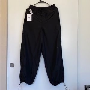 TNA (Aritzia) black balloon pants